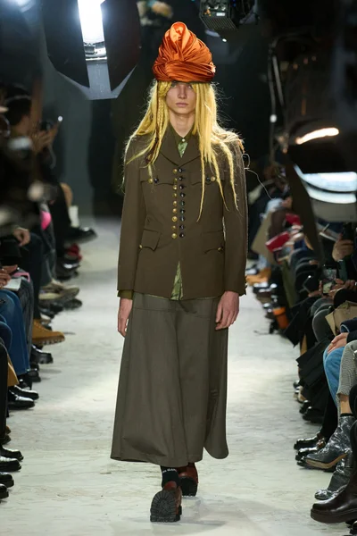 Look 2